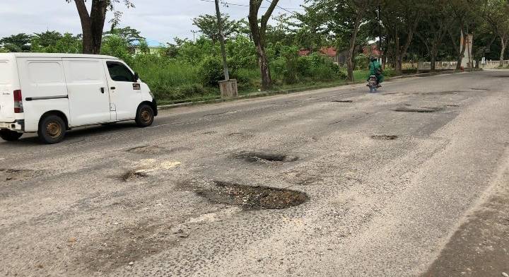 Akan Diperbaiki, Jalan Parit Indah Ditutup Untuk Akses Umum Mulai Minggu ini